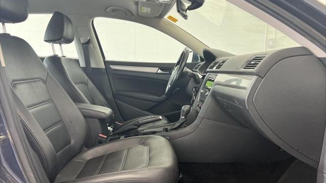 2015 Volkswagen Passat 1.8T Wolfsburg Edition