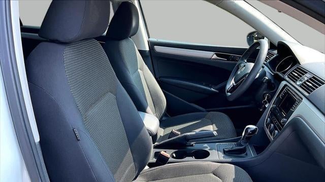 2016 Volkswagen Passat 1.8T S