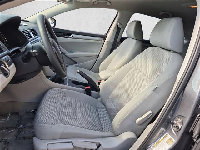 2014 Volkswagen Passat - $7,537