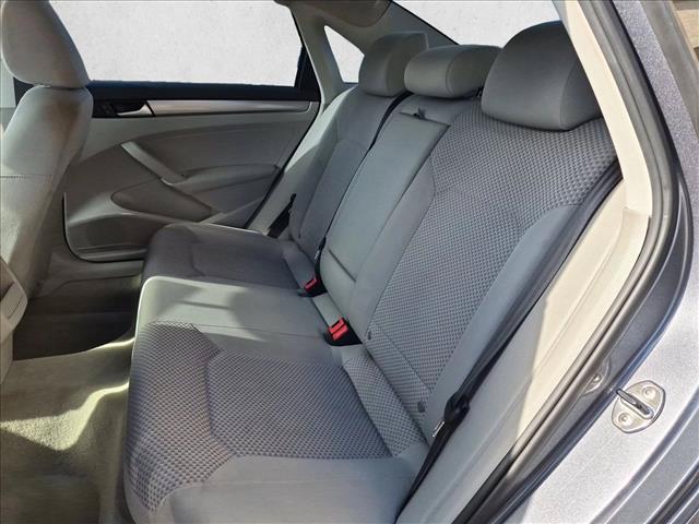 2014 Volkswagen Passat - $7,537