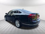 2018 Passat Thumbnail 7