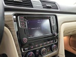 2018 Passat Thumbnail 15