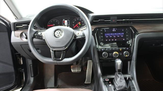 2022 Volkswagen Passat Limited Edition