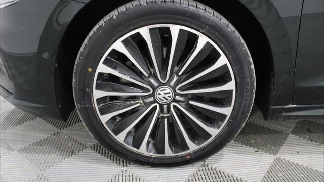 2022 Volkswagen Passat Limited Edition