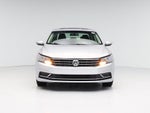 2018 Passat Thumbnail 5