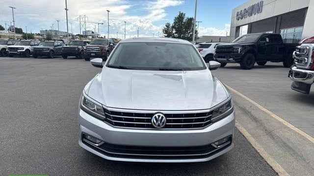 2018 Volkswagen Passat 2.0T SE