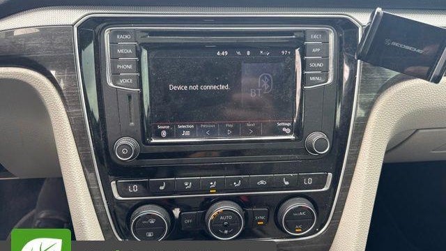2018 Volkswagen Passat 2.0T SE