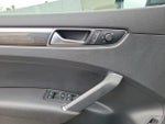 2018 Passat Thumbnail 18