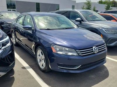 2012 Volkswagen Passat SE 4DR Sedan 5M