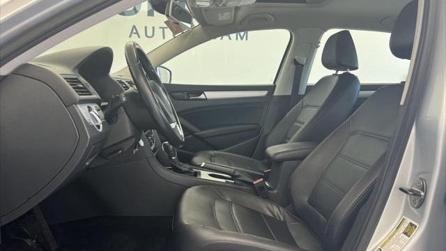 2013 Volkswagen Passat SE PZEV