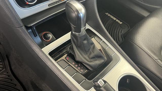 2013 Volkswagen Passat SE PZEV