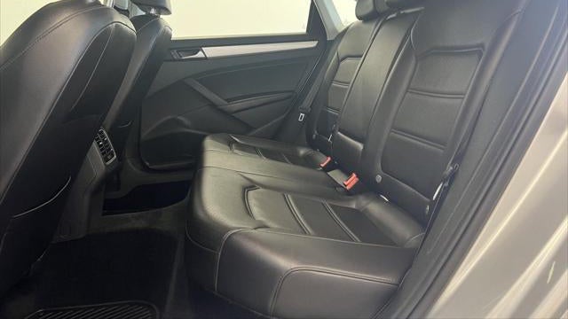 2013 Volkswagen Passat SE PZEV