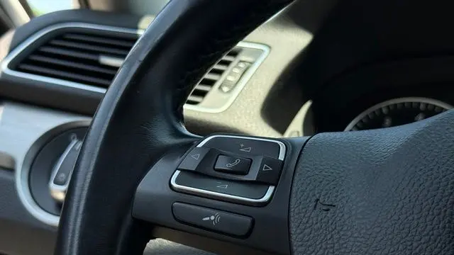 2014 Volkswagen Passat 1.8T SE