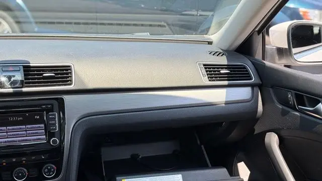 2014 Volkswagen Passat 1.8T SE