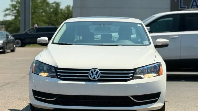2014 Volkswagen Passat 1.8T SE