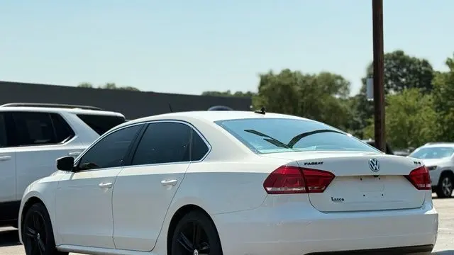 2014 Volkswagen Passat 1.8T SE