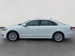 2016 Passat Thumbnail 2