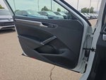 2016 Passat Thumbnail 13