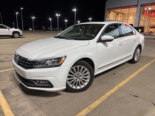 2017 Volkswagen Passat with Pure White Exterior