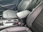 2017 Passat Thumbnail 21