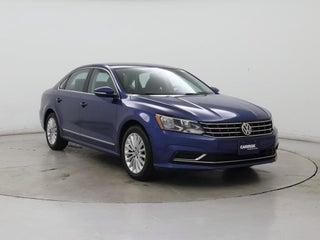 2016 Volkswagen Passat with Reef Blue Metallic Exterior