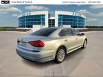2016 Passat Thumbnail 4