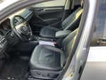 2016 Passat Thumbnail 8