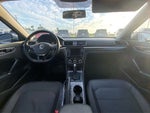 2016 Passat Thumbnail 26