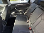 2017 Passat Thumbnail 11