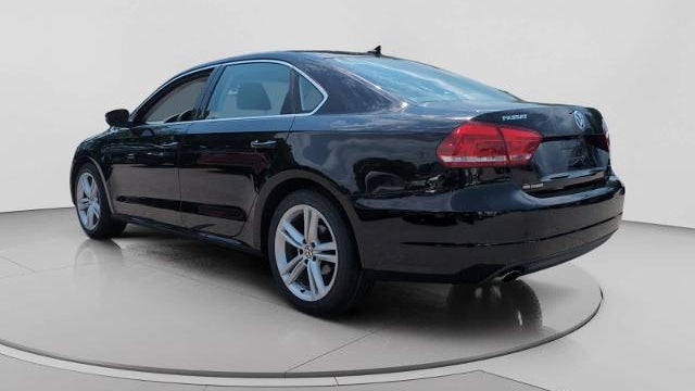 2014 Volkswagen Passat 1.8T SE PZEV