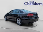 2014 Passat Thumbnail 3