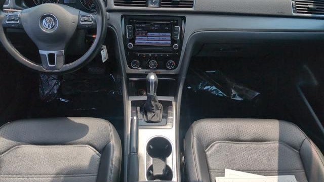 2014 Volkswagen Passat 1.8T SE PZEV