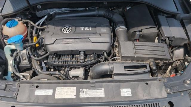 2014 Volkswagen Passat 1.8T SE PZEV