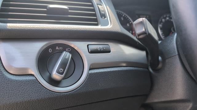 2014 Volkswagen Passat 1.8T SE PZEV