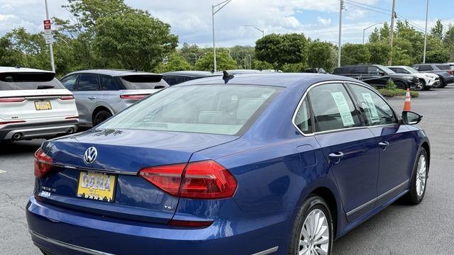 2016 Volkswagen Passat 1.8T SE