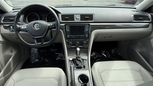 2016 Volkswagen Passat 1.8T SE