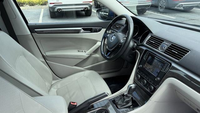 2016 Volkswagen Passat 1.8T SE