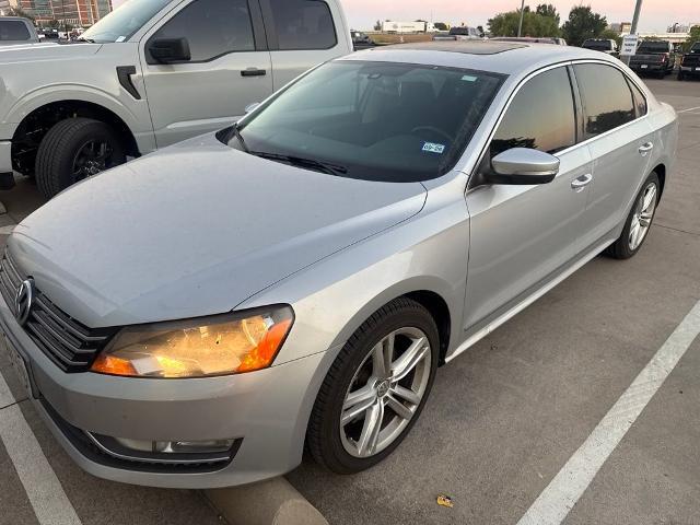 2015 Volkswagen Passat - $11,425