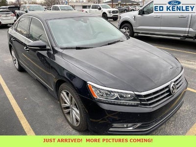 2018 Volkswagen Passat 2.0T SEL Premium 4DR Sedan