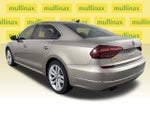 2018 Passat Thumbnail 12