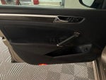 2018 Passat Thumbnail 16