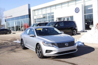 2020 Volkswagen Passat with Reflex Silver Metallic Exterior
