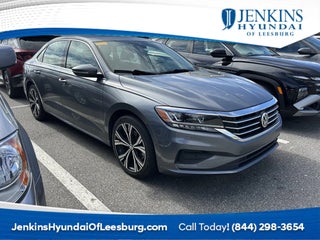 2020 Volkswagen Passat with Platinum Gray Metallic Exterior