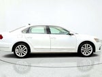 2017 Passat Thumbnail 4
