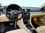2017 Passat Thumbnail 13