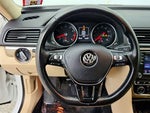 2017 Passat Thumbnail 14