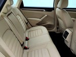 2017 Passat Thumbnail 22
