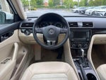 2014 Passat Thumbnail 13