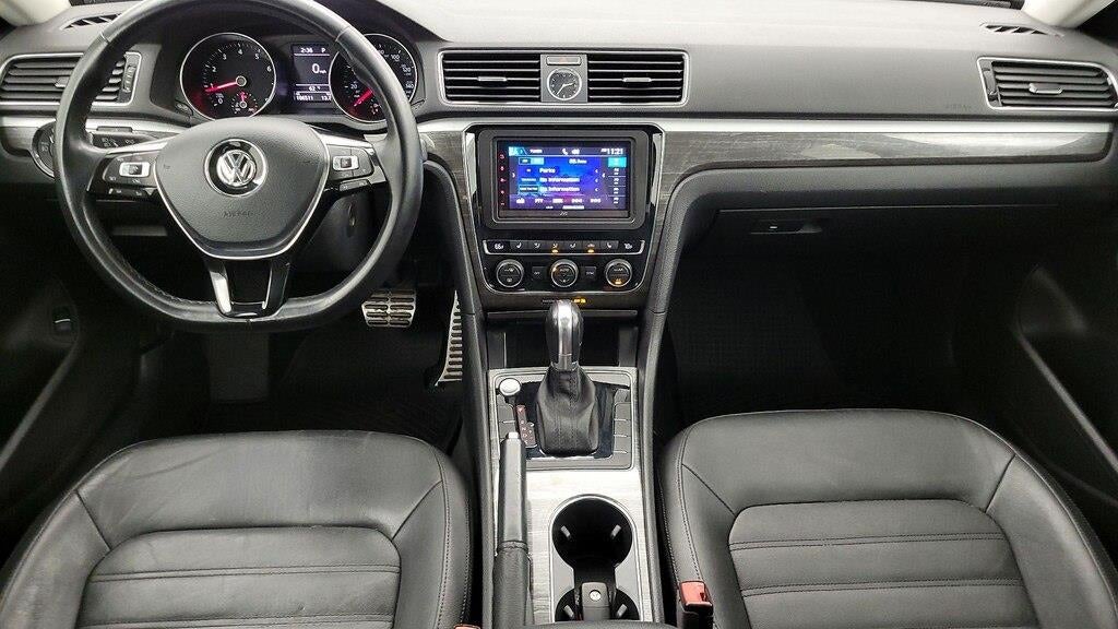 2016 Volkswagen Passat 1.8T SEL