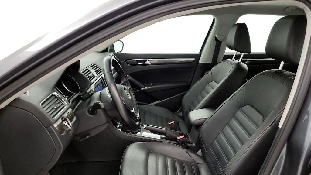 2016 Volkswagen Passat 1.8T SEL